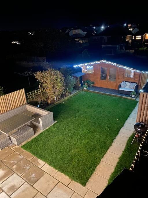 Modern 4 Bedroom House In Weymouth Sunny Corner Exterior photo