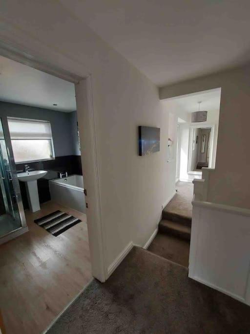 Modern 4 Bedroom House In Weymouth Sunny Corner Exterior photo