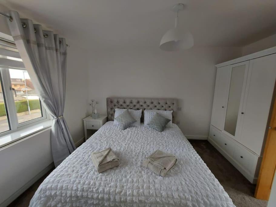 Modern 4 Bedroom House In Weymouth Sunny Corner Exterior photo